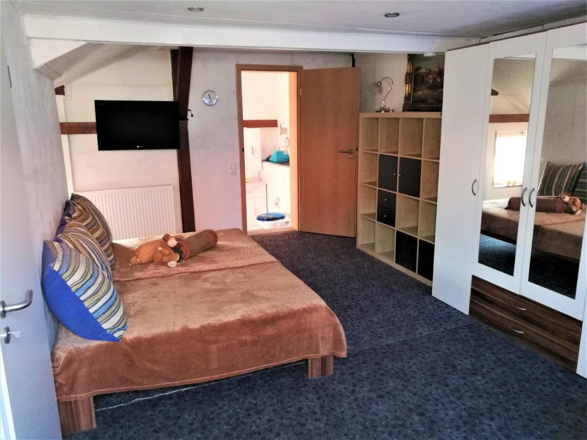 Oldisleben Familienfreundliches Ferienhaus Mit 3 Schlafzimmern מראה חיצוני תמונה